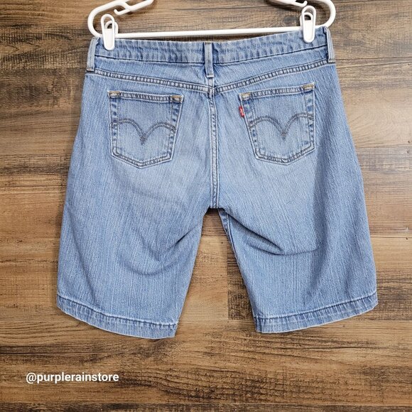 Vtg Levi's Bermuda Shorts 6 Mid Rise 545 Medium Light Wash Stretch Denim Y2K - Picture 2 of 11
